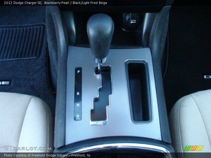 Blackberry Pearl / Black/Light Frost Beige 2012 Dodge Charger SE