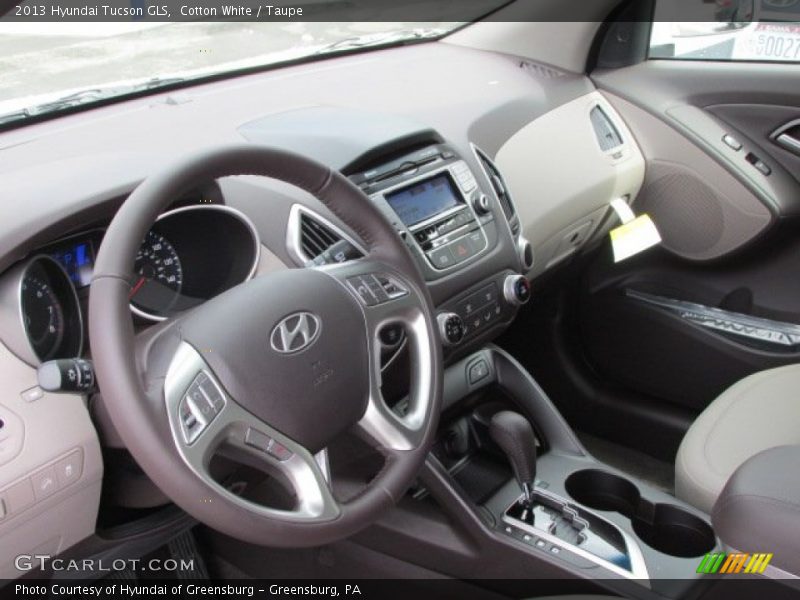 Cotton White / Taupe 2013 Hyundai Tucson GLS