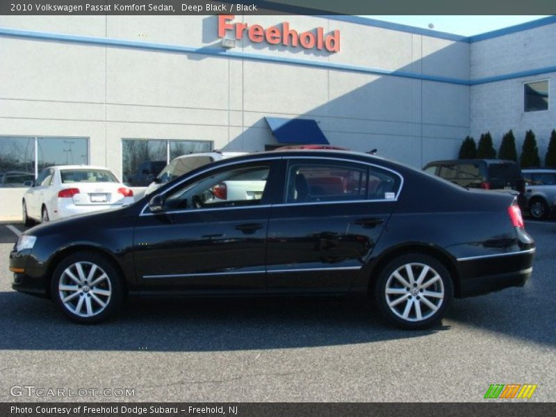 Deep Black / Black 2010 Volkswagen Passat Komfort Sedan