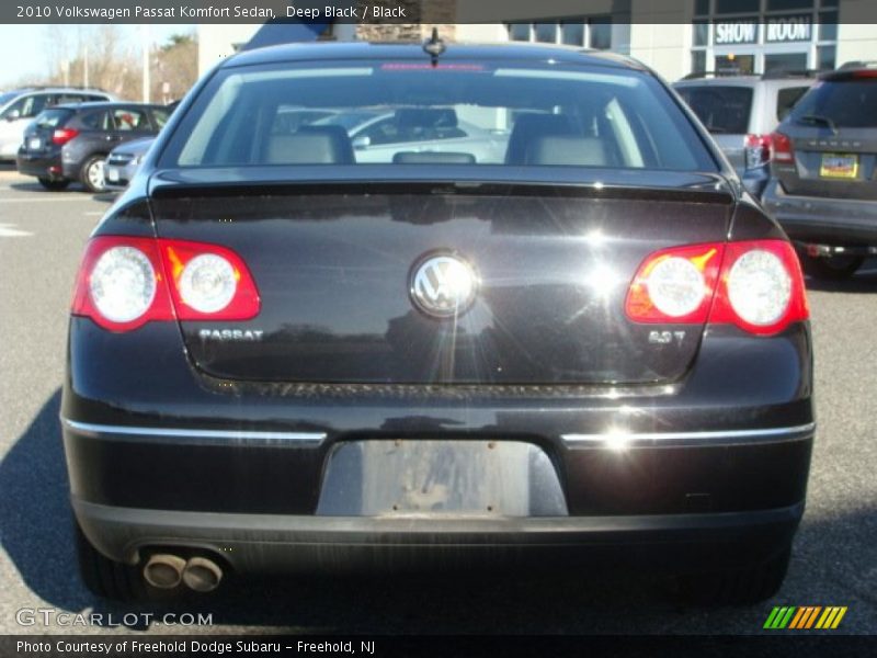 Deep Black / Black 2010 Volkswagen Passat Komfort Sedan
