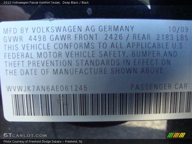 Deep Black / Black 2010 Volkswagen Passat Komfort Sedan