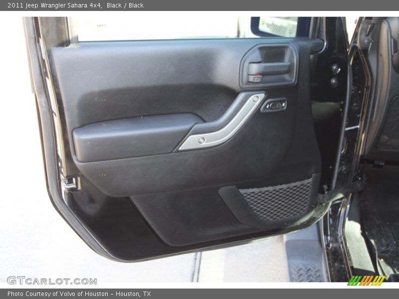 Black / Black 2011 Jeep Wrangler Sahara 4x4