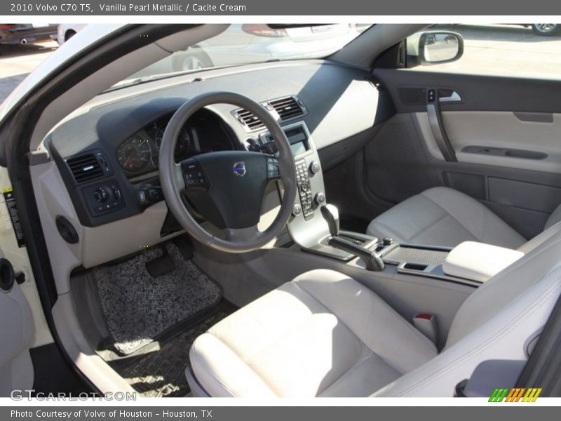 Vanilla Pearl Metallic / Cacite Cream 2010 Volvo C70 T5