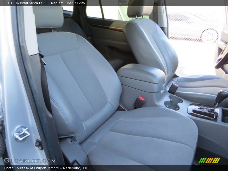 Radiant Silver / Gray 2010 Hyundai Santa Fe SE
