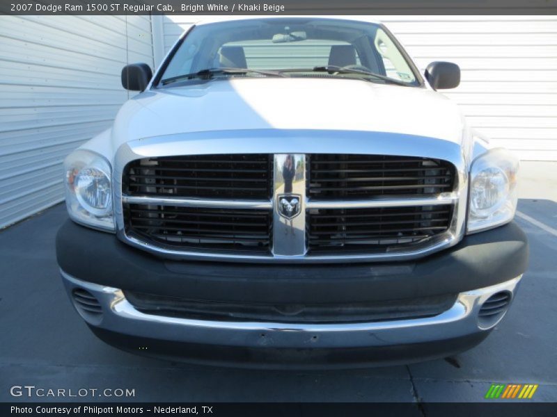 Bright White / Khaki Beige 2007 Dodge Ram 1500 ST Regular Cab