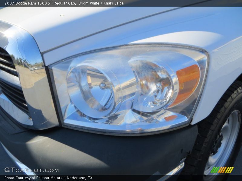 Bright White / Khaki Beige 2007 Dodge Ram 1500 ST Regular Cab