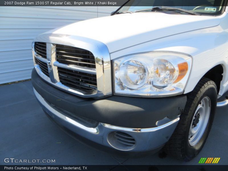 Bright White / Khaki Beige 2007 Dodge Ram 1500 ST Regular Cab