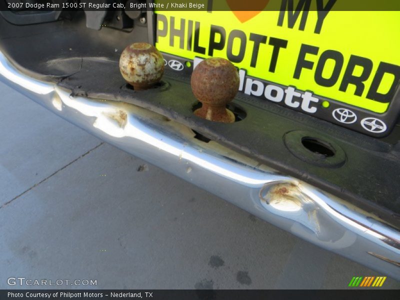 Bright White / Khaki Beige 2007 Dodge Ram 1500 ST Regular Cab
