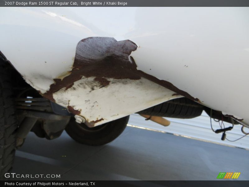 Bright White / Khaki Beige 2007 Dodge Ram 1500 ST Regular Cab