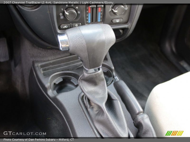 Sandstone Metallic / Light Cashmere/Ebony 2007 Chevrolet TrailBlazer LS 4x4