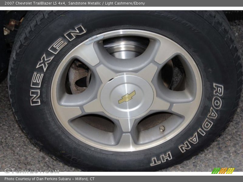 Sandstone Metallic / Light Cashmere/Ebony 2007 Chevrolet TrailBlazer LS 4x4