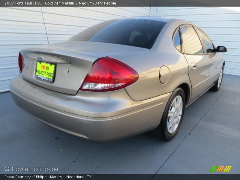 Gold Ash Metallic / Medium/Dark Pebble 2007 Ford Taurus SE