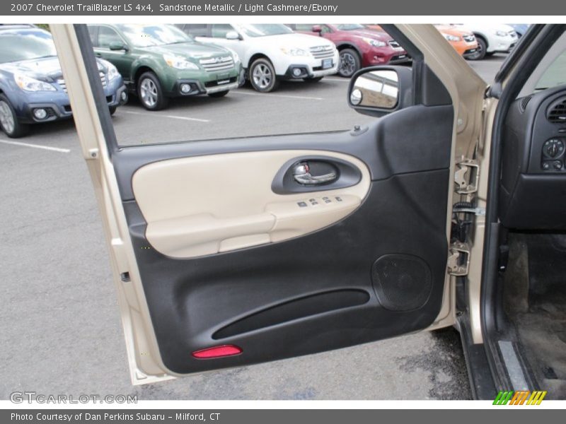 Sandstone Metallic / Light Cashmere/Ebony 2007 Chevrolet TrailBlazer LS 4x4