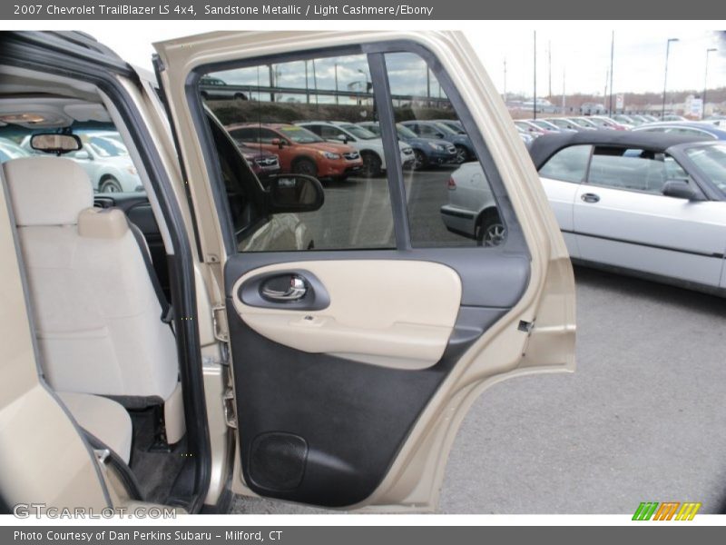 Sandstone Metallic / Light Cashmere/Ebony 2007 Chevrolet TrailBlazer LS 4x4