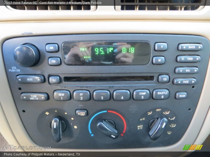 Gold Ash Metallic / Medium/Dark Pebble 2007 Ford Taurus SE