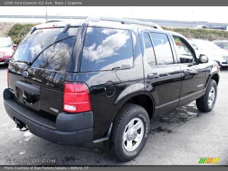 Black / Graphite 2005 Ford Explorer XLS 4x4