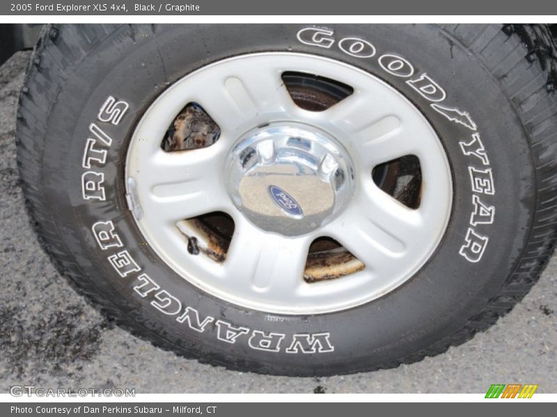 Black / Graphite 2005 Ford Explorer XLS 4x4
