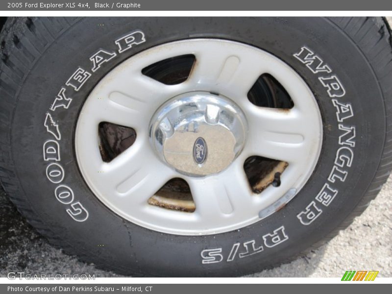 Black / Graphite 2005 Ford Explorer XLS 4x4