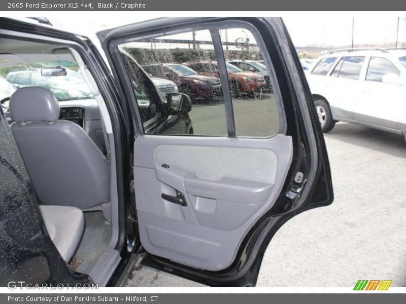 Black / Graphite 2005 Ford Explorer XLS 4x4