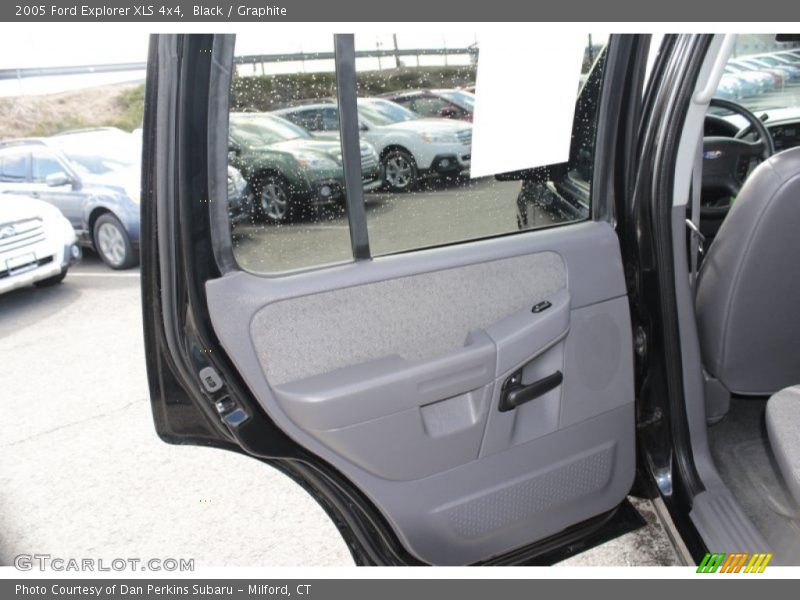 Black / Graphite 2005 Ford Explorer XLS 4x4