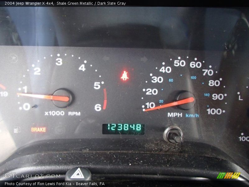 Shale Green Metallic / Dark Slate Gray 2004 Jeep Wrangler X 4x4