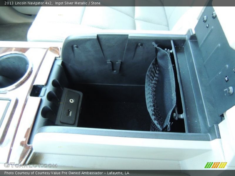 Ingot Silver Metallic / Stone 2013 Lincoln Navigator 4x2