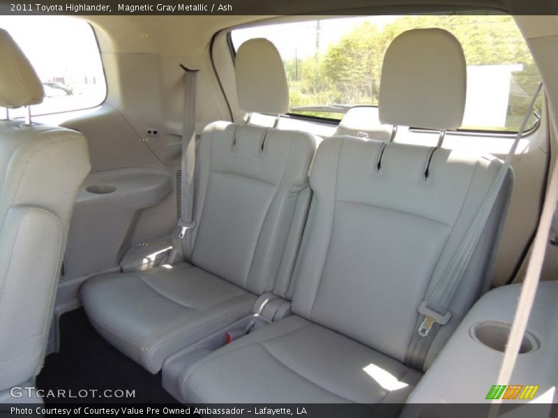Magnetic Gray Metallic / Ash 2011 Toyota Highlander