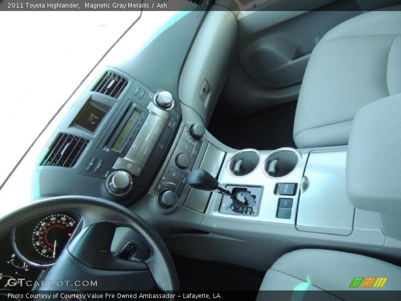 Magnetic Gray Metallic / Ash 2011 Toyota Highlander