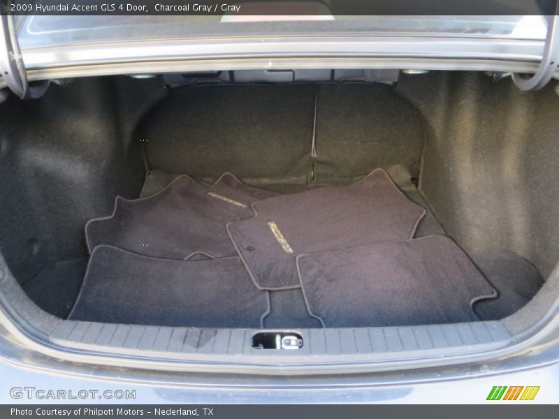 Charcoal Gray / Gray 2009 Hyundai Accent GLS 4 Door