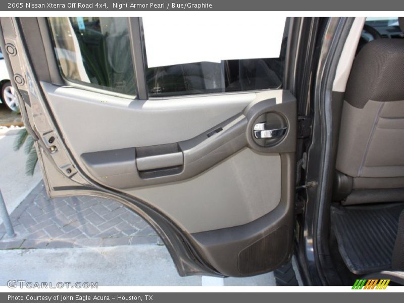 Night Armor Pearl / Blue/Graphite 2005 Nissan Xterra Off Road 4x4