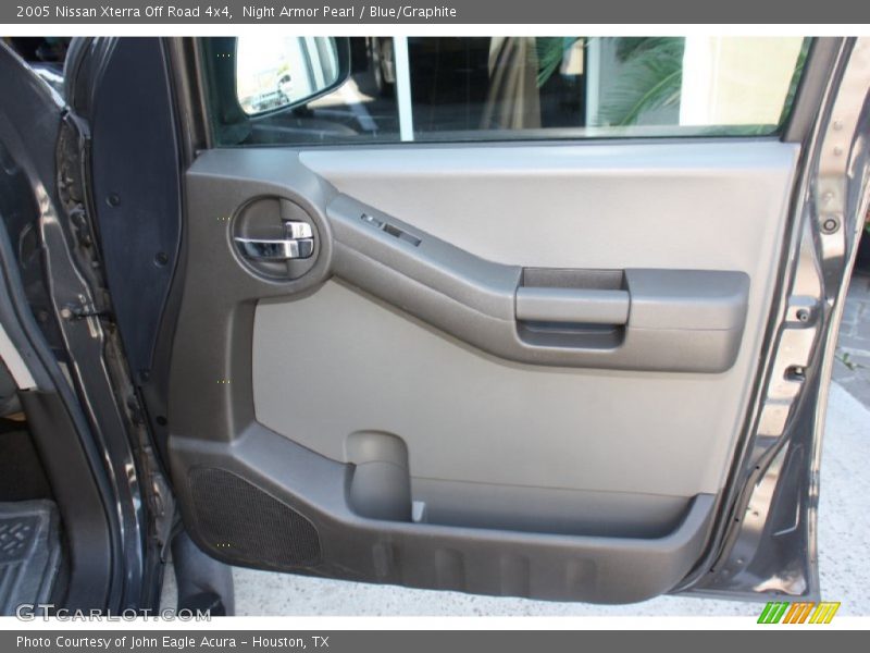 Night Armor Pearl / Blue/Graphite 2005 Nissan Xterra Off Road 4x4