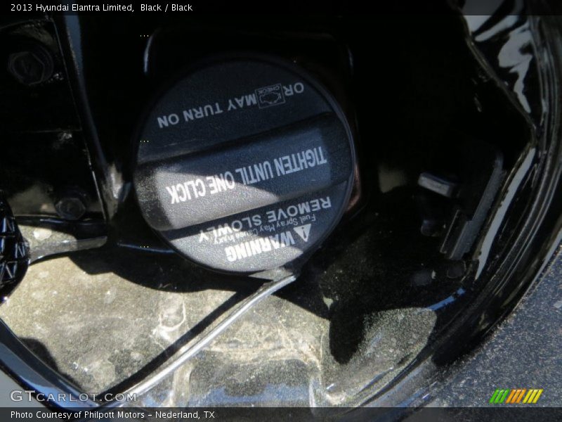 Black / Black 2013 Hyundai Elantra Limited