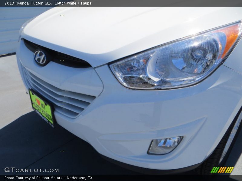 Cotton White / Taupe 2013 Hyundai Tucson GLS
