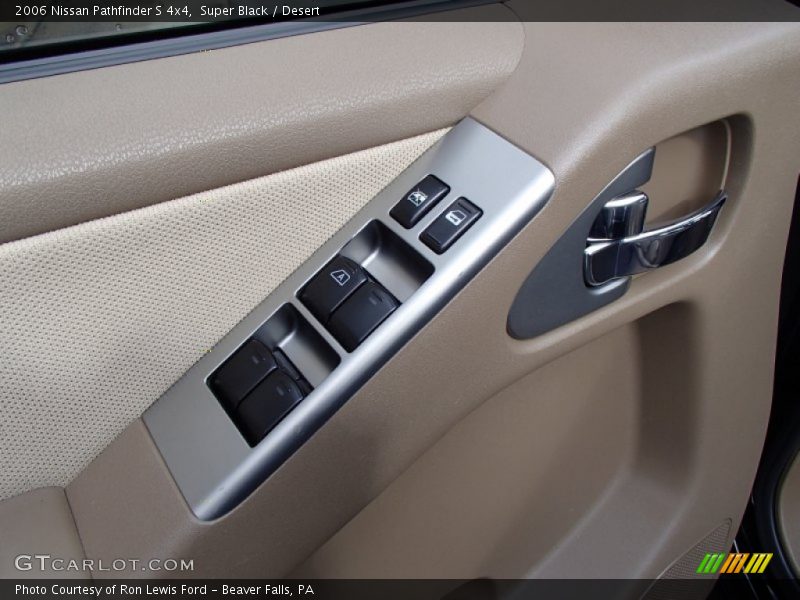 Super Black / Desert 2006 Nissan Pathfinder S 4x4