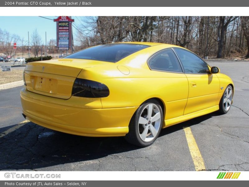 Yellow Jacket / Black 2004 Pontiac GTO Coupe