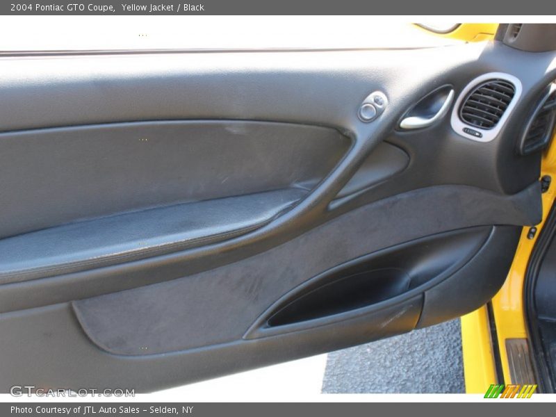 Yellow Jacket / Black 2004 Pontiac GTO Coupe