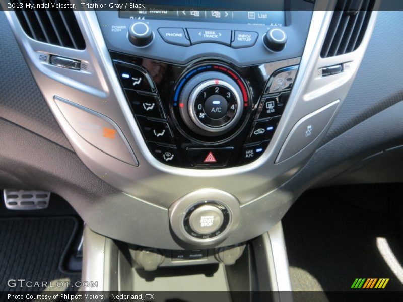 Triathlon Gray / Black 2013 Hyundai Veloster