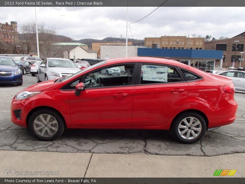 Race Red / Charcoal Black 2013 Ford Fiesta SE Sedan
