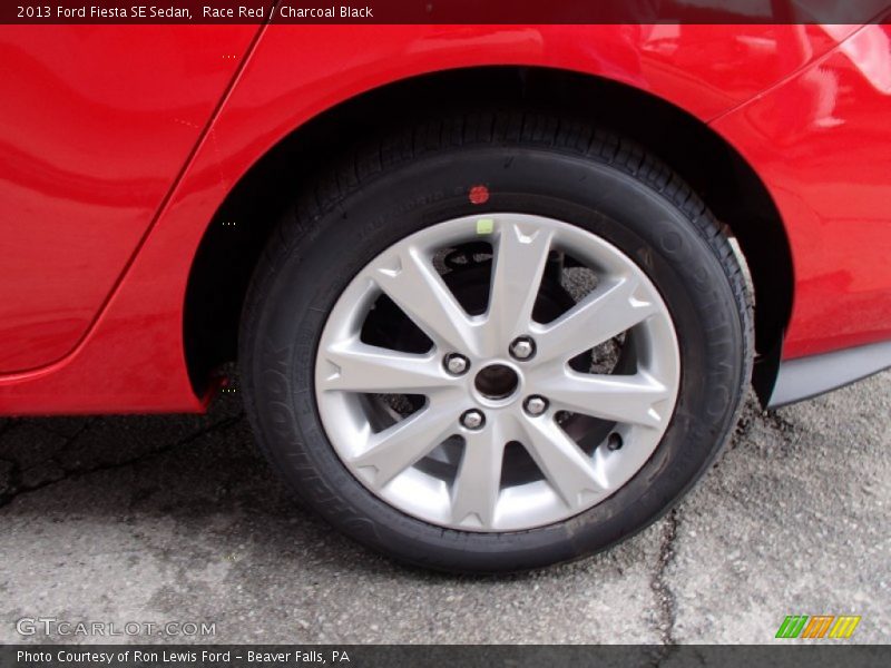  2013 Fiesta SE Sedan Wheel