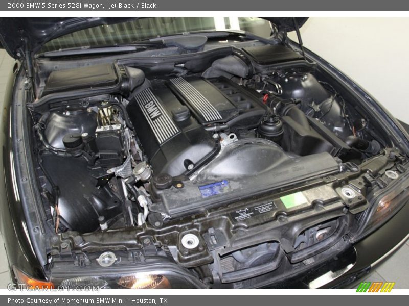  2000 5 Series 528i Wagon Engine - 2.8L DOHC 24V Inline 6 Cylinder