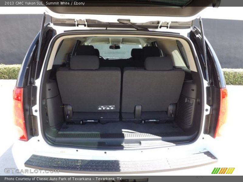 Summit White / Ebony 2013 GMC Yukon SLE
