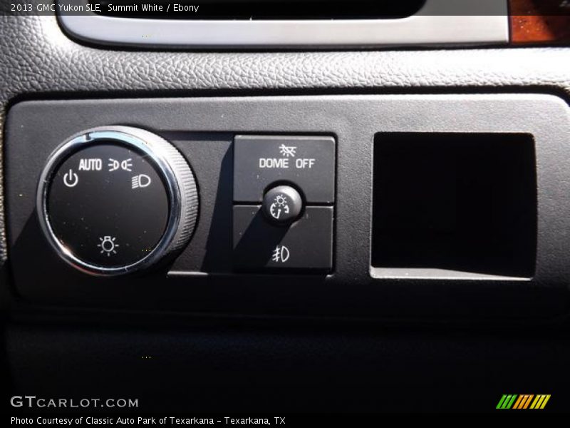 Summit White / Ebony 2013 GMC Yukon SLE