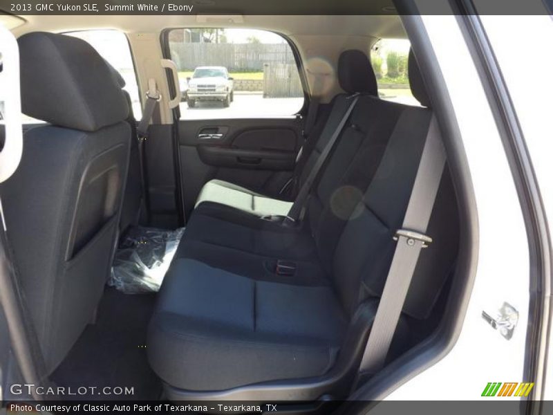 Summit White / Ebony 2013 GMC Yukon SLE