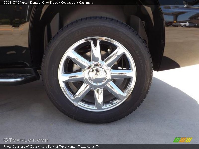 Onyx Black / Cocoa/Light Cashmere 2013 GMC Yukon Denali