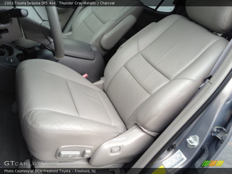 Thunder Gray Metallic / Charcoal 2001 Toyota Sequoia SR5 4x4