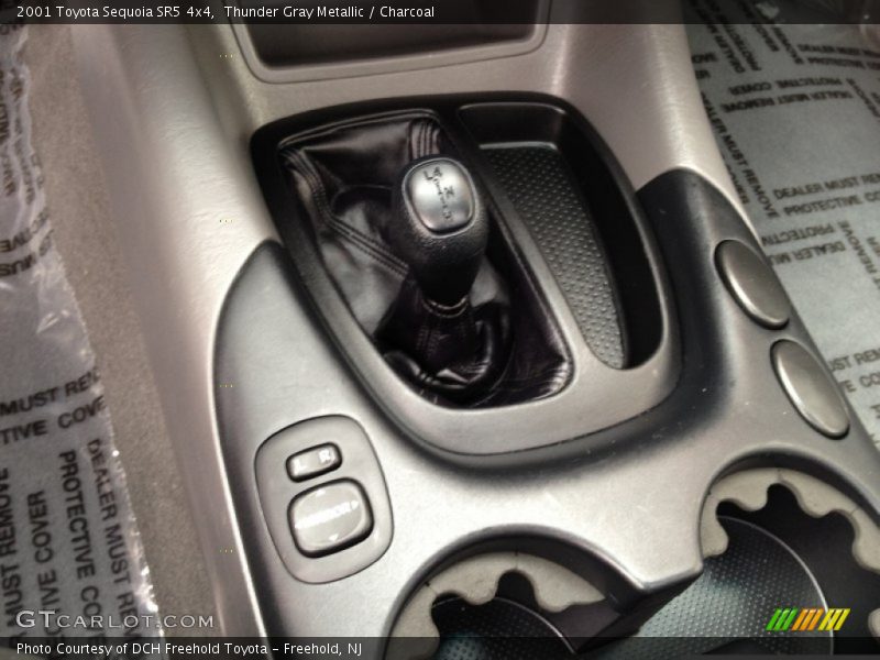 Thunder Gray Metallic / Charcoal 2001 Toyota Sequoia SR5 4x4