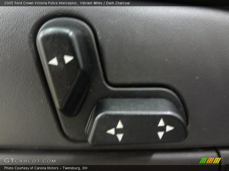 Controls of 2005 Crown Victoria Police Interceptor