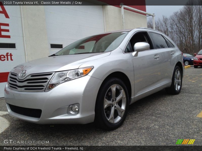 Classic Silver Metallic / Gray 2010 Toyota Venza V6