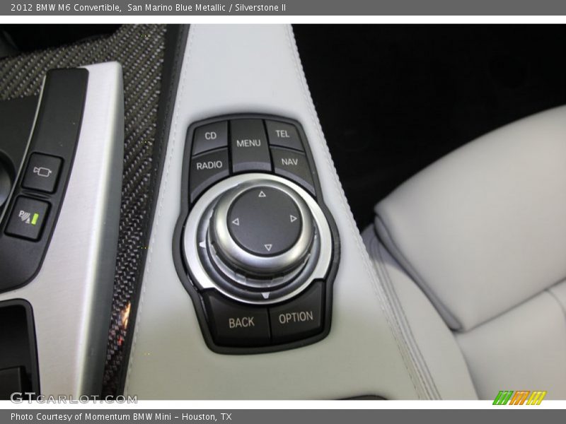 Controls of 2012 M6 Convertible
