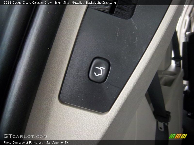 Bright Silver Metallic / Black/Light Graystone 2012 Dodge Grand Caravan Crew
